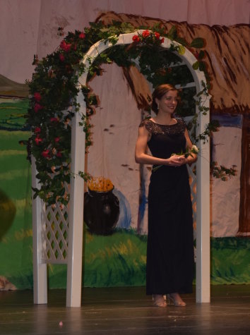 Holyoke Hosts 61st Annual Colleen Pageant