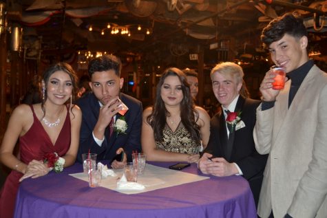 Photo Gallery: Junior/Senior 2016